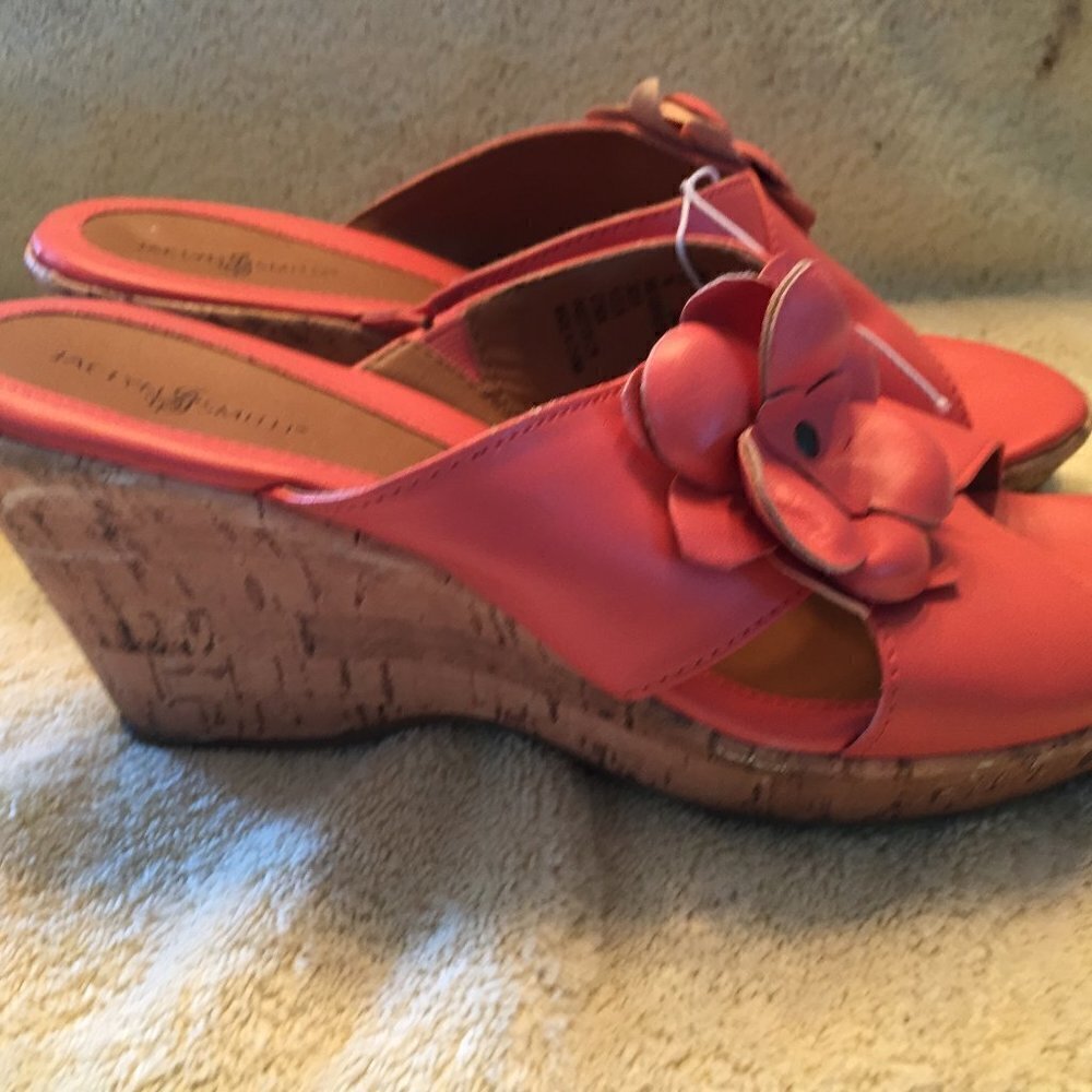 Pink Floral Leather Wedge Heel 7M - Picture 2 of 6